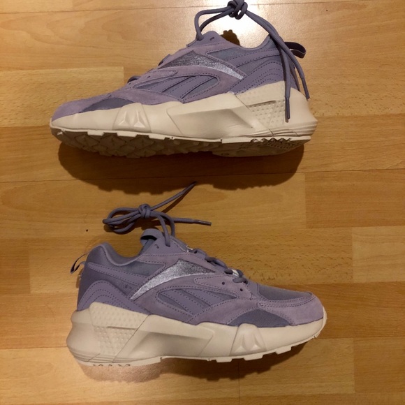 Reebok Shoes | Reebok Aztrek Double Wmns Size 75 | Poshmark